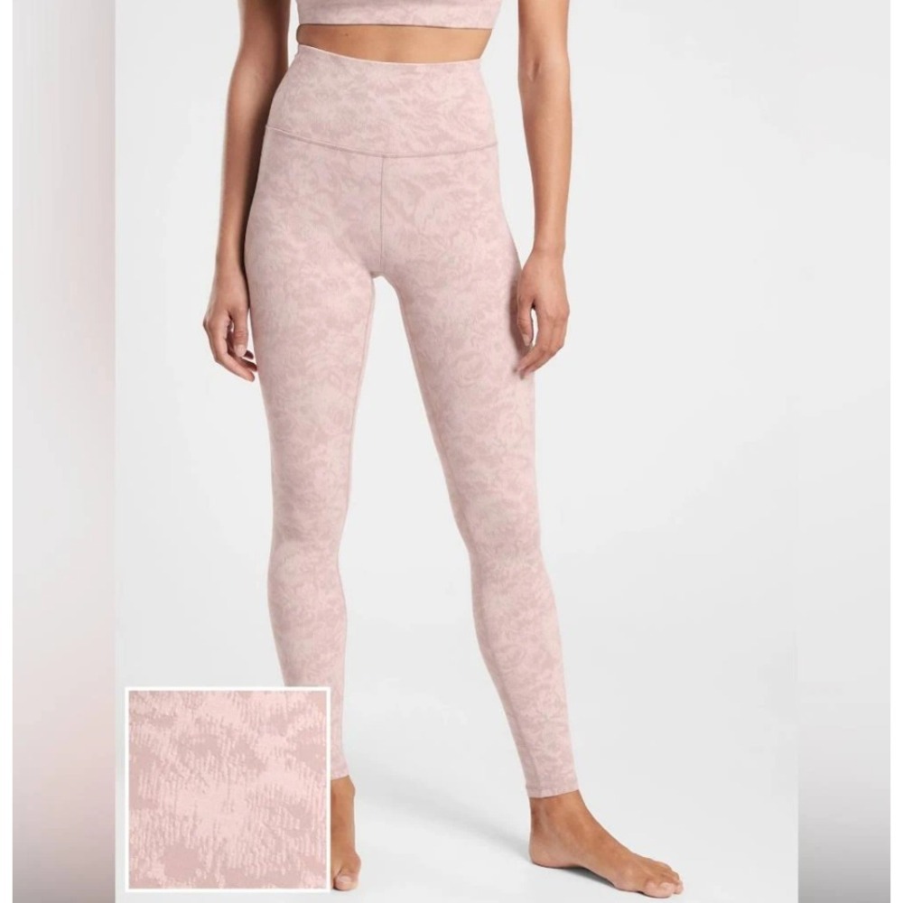 NWT Athleta Elation Textured Tight Pink Cropped Leggings Women's - Size XL